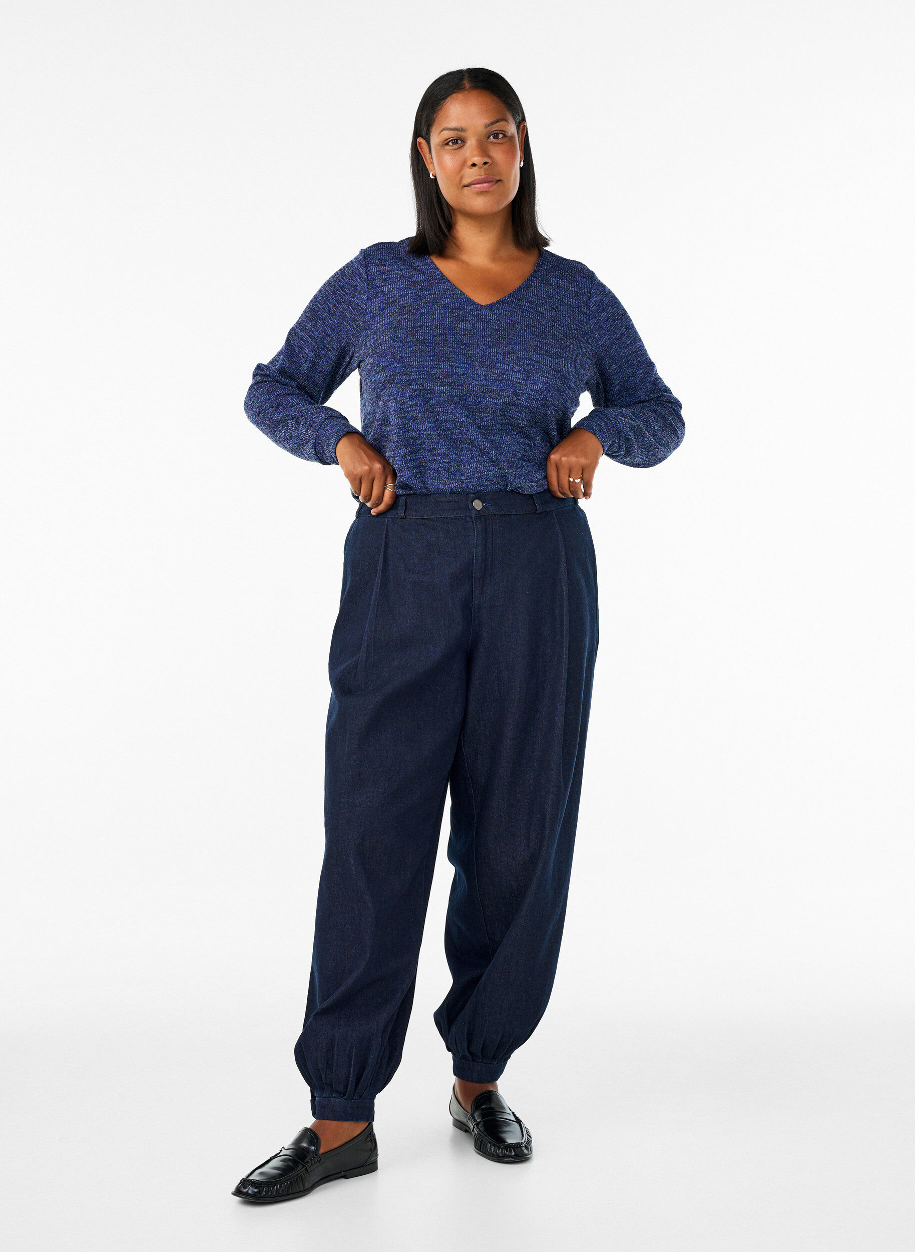 ZizziJerseypusero V-p&auml;&auml;ntiell&auml; ja pitk&auml;t hihat, Sininen, Model image number 1