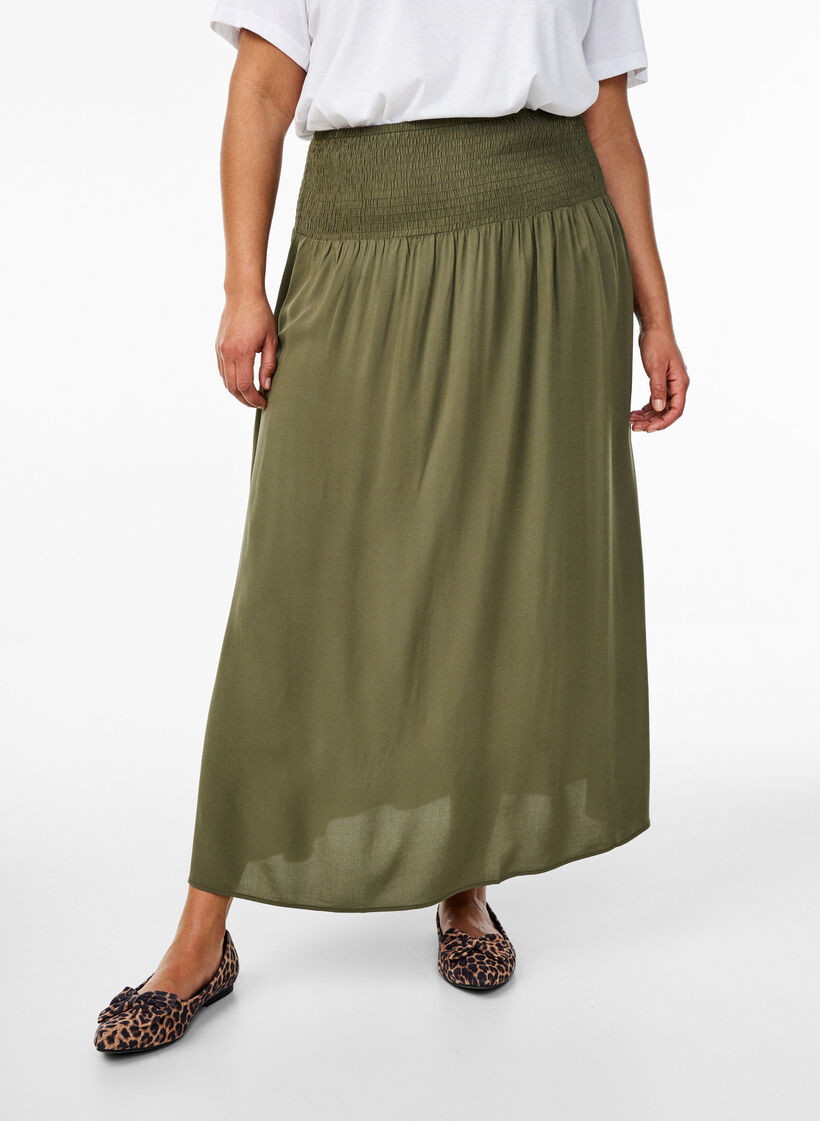 Viskoosista valmistettu rypytetty maksihame, Vihre&auml;, Model image number 2