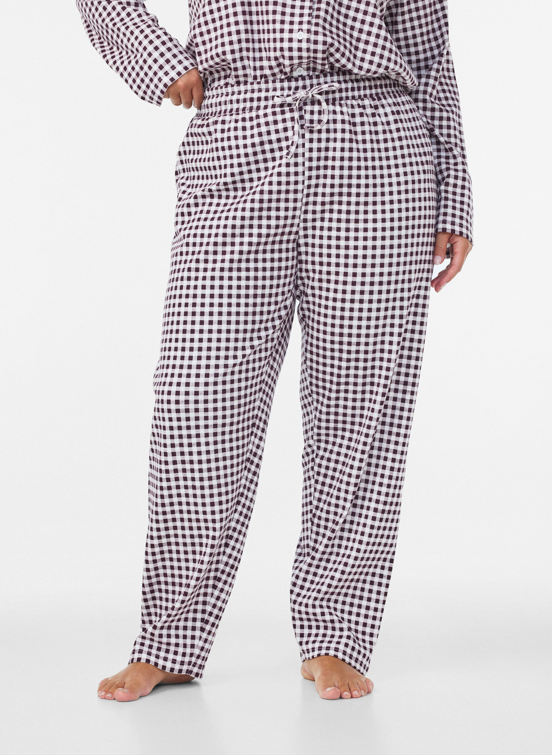 ZizziPuuvillapjama -housut korkealla vy&ouml;t&auml;r&ouml;ll&auml;, Punainen, Model image number 2