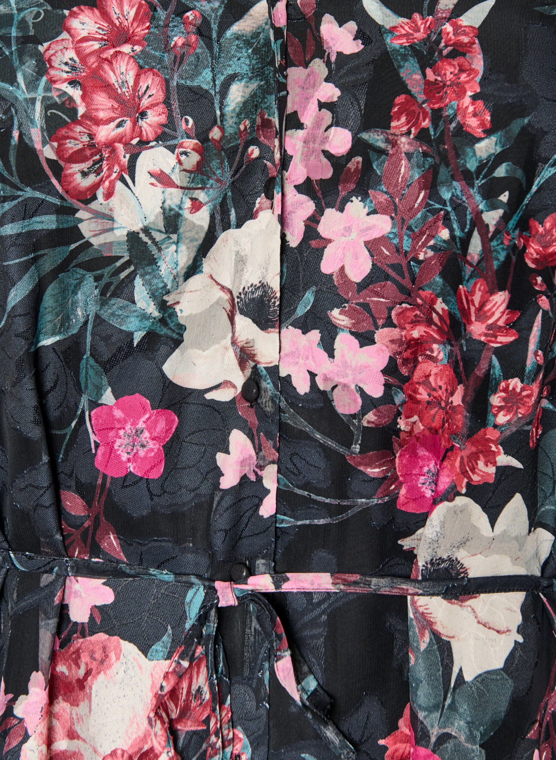 ZizziKukkakuvioinen midimekko kudotulla tekstuurilla ja vy&ouml;ll&auml;, Musta, Packshot image number 2
