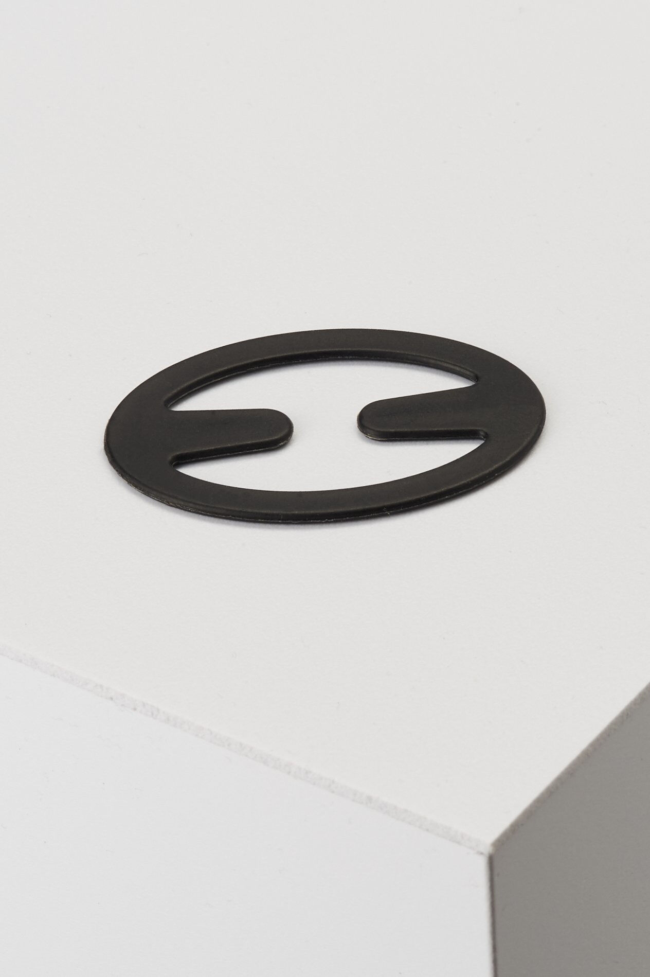 Zizzi Rintaliiviklipsi, Black, Packshot image number 1