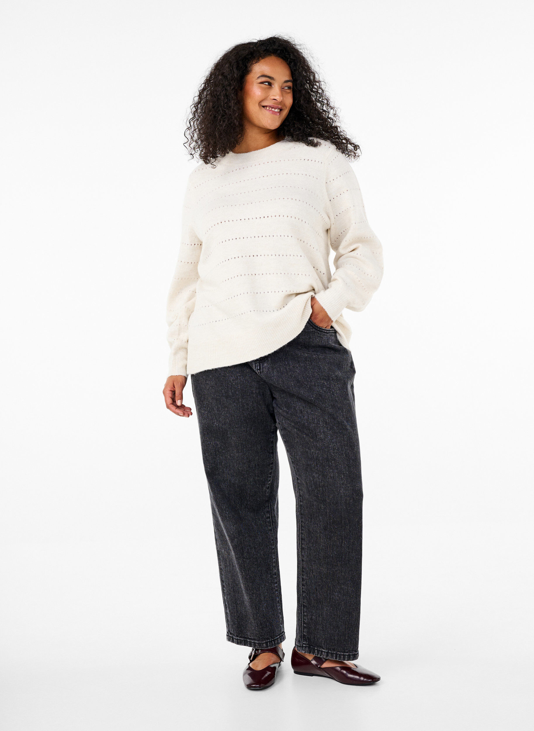 Zizzi Neulepaita py&ouml;re&auml;ll&auml; p&auml;&auml;ntiell&auml; ja pitsikuviolla, Birch Mel., Model image number 2