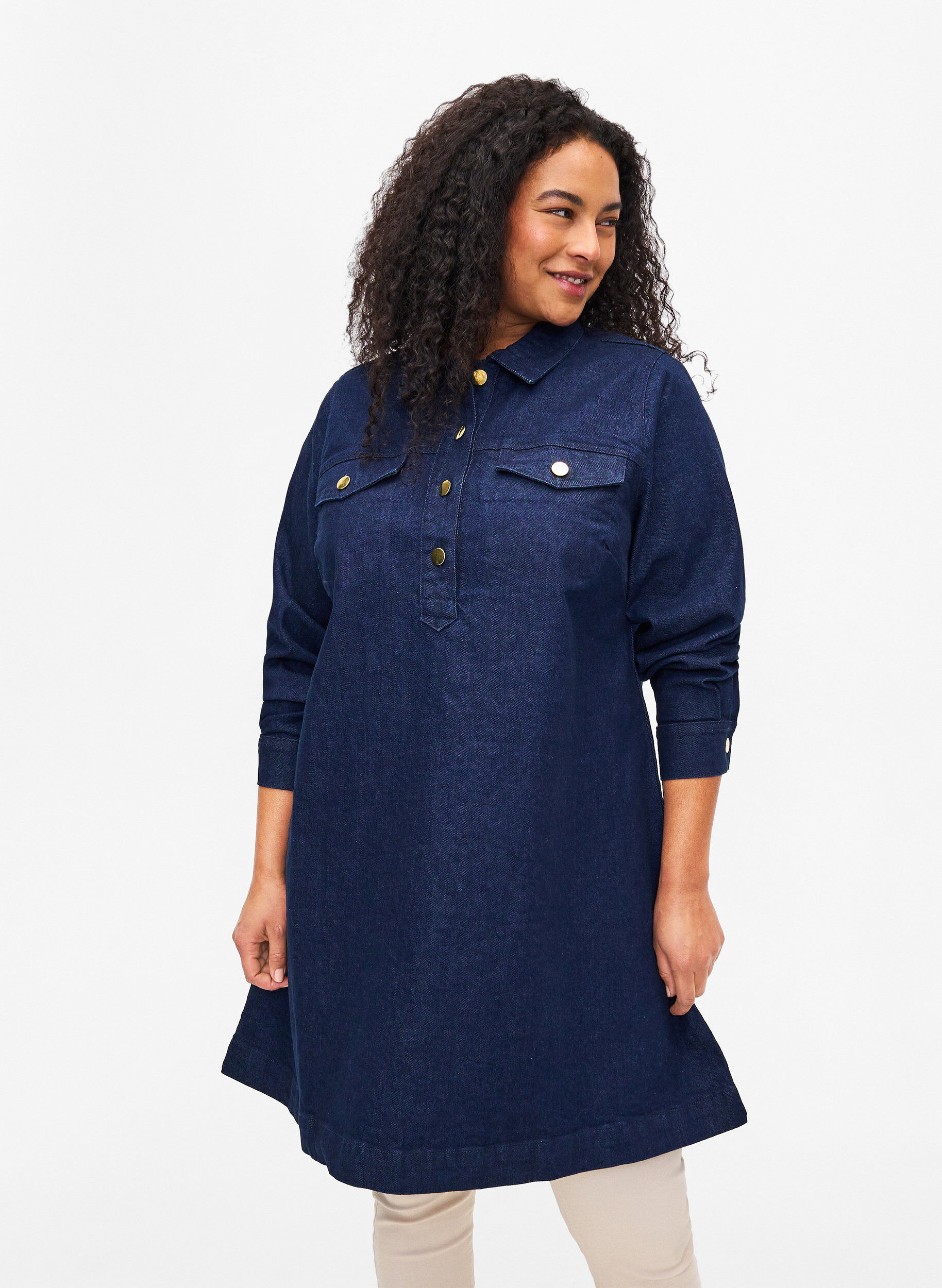 Zizzi A-linjainen napitettava denimmekko, Dark Blue Denim, Model image number 0