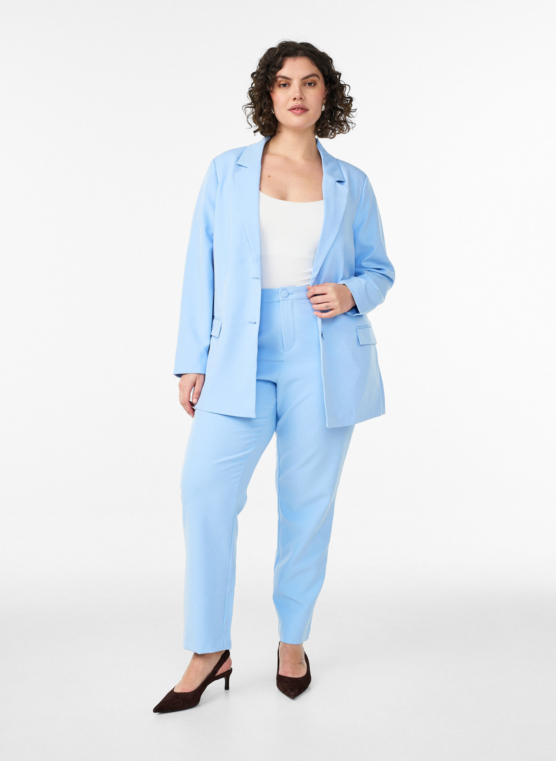 Housut taskuilla ja suorilla lahkeilla, Sininen, Model