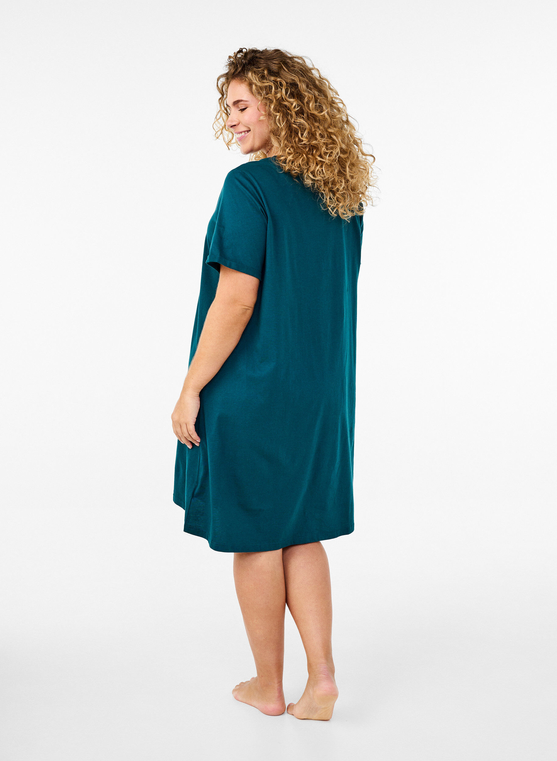 ZizziLyhythihainen y&ouml;paita luomupuuvillaa, Vihre&auml;, Model image number 2