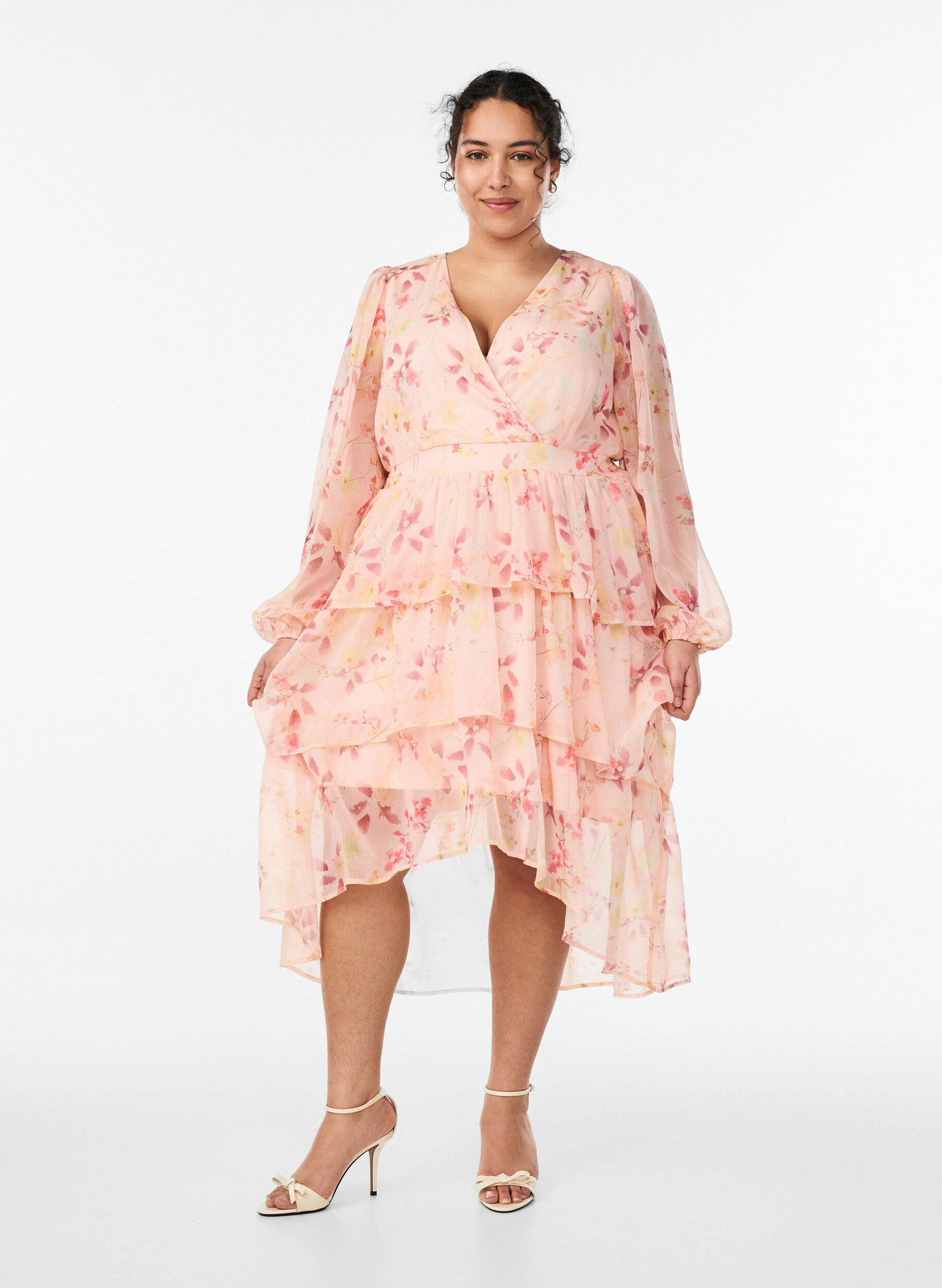 Zizzi Kukkakuosinen midimekko sifonkista, smokkivy&ouml;t&auml;r&ouml;ll&auml;, Oranssi, Model image number 0