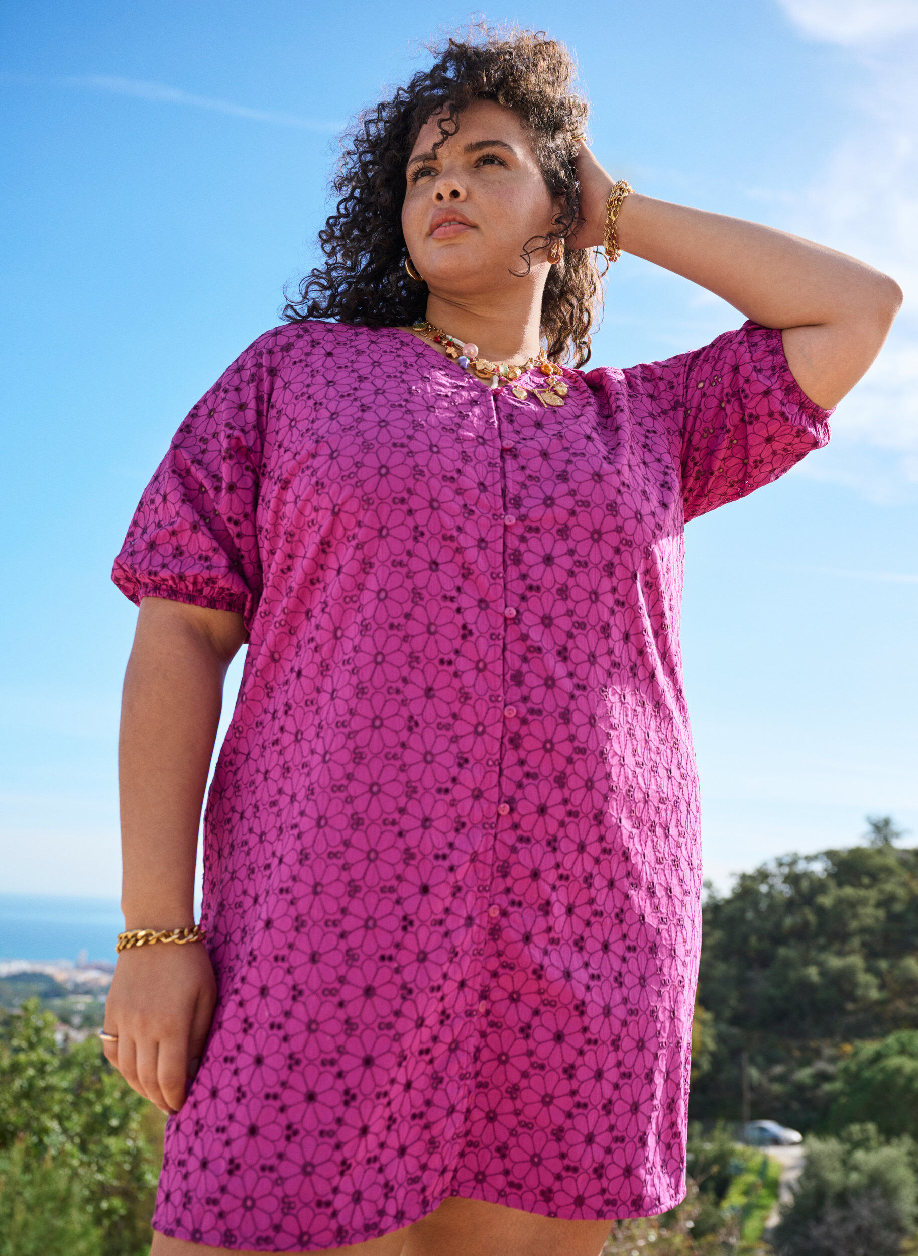 Zizzi Lyhyt mekko kirjailtulla kukkakuviolla, Violetti, Image image number 0