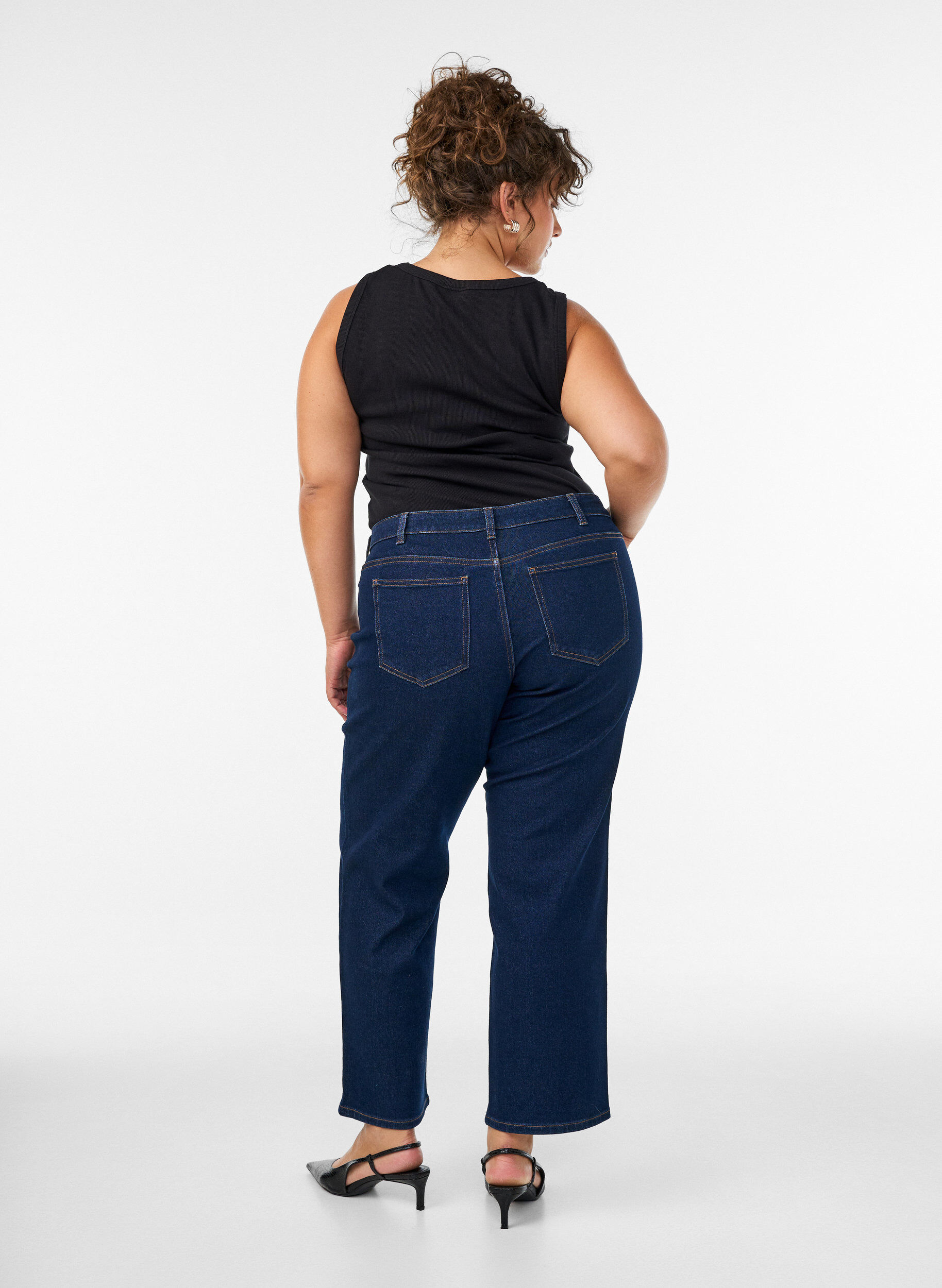 ZizziCropped straight fit -farkut normaalilla vy&ouml;t&auml;r&ouml;ll&auml;, Sininen, Model image number 1