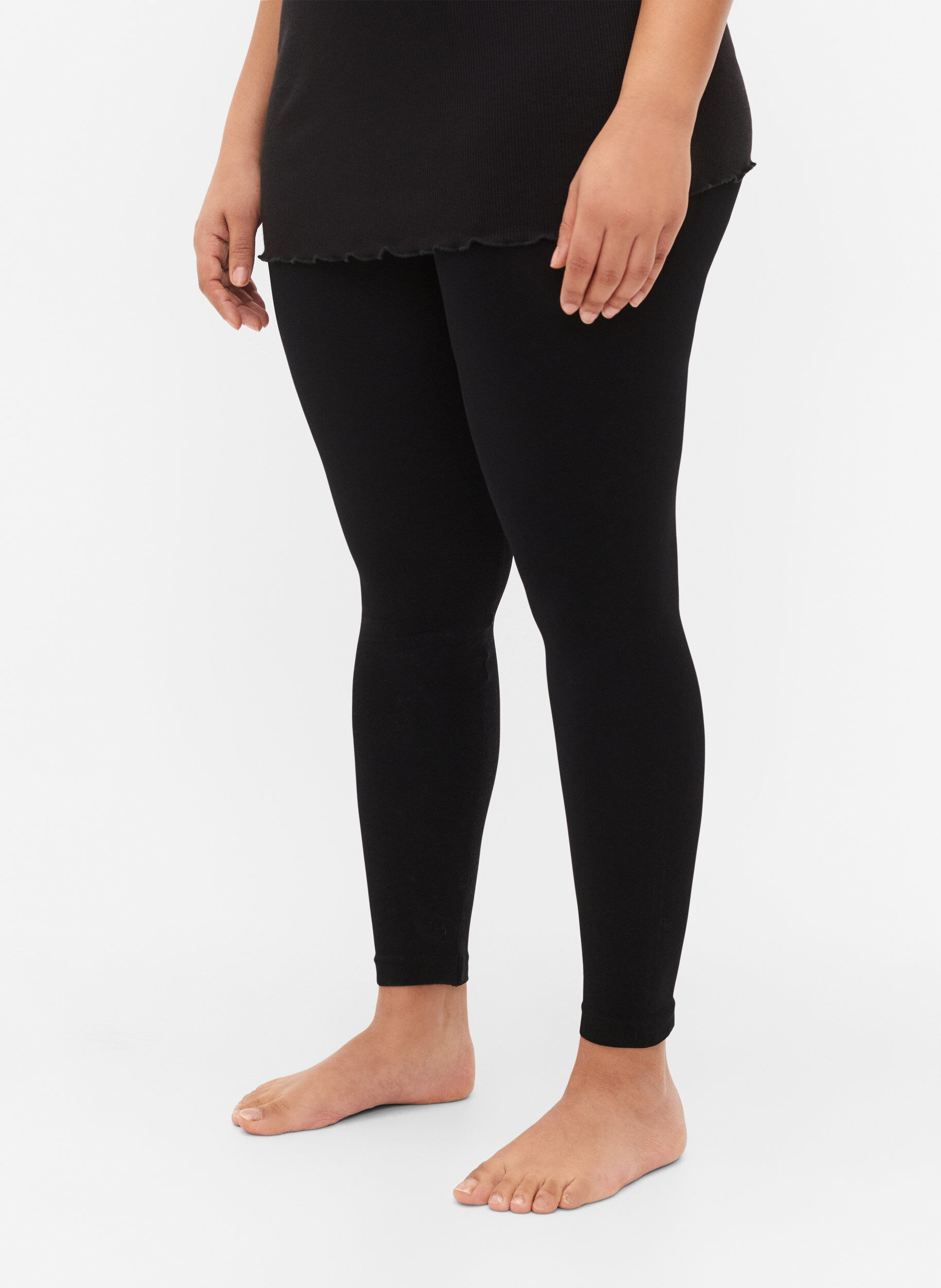 Zizzi Saumattomat perusleggingsit, Musta, Model image number 3