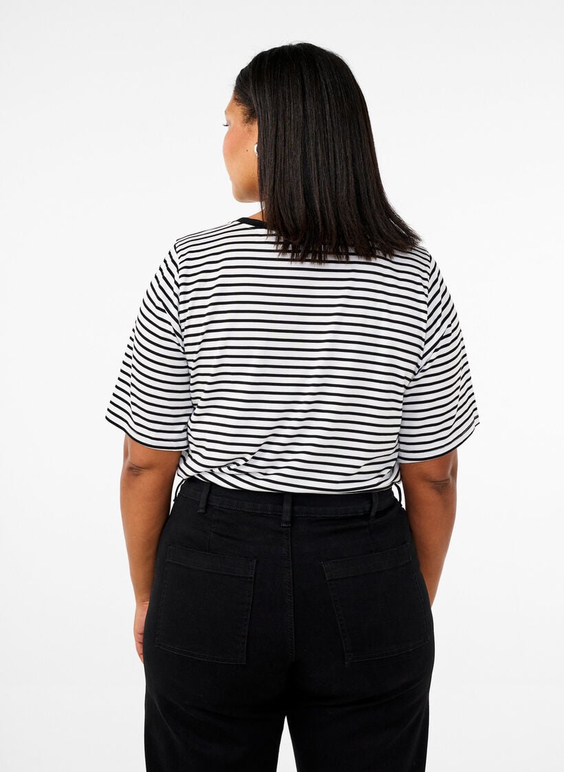 T-paita, jossa TENCEL&trade; Lyocell -kuitua ja raitakuosi, Valkoinen, Model image number 1