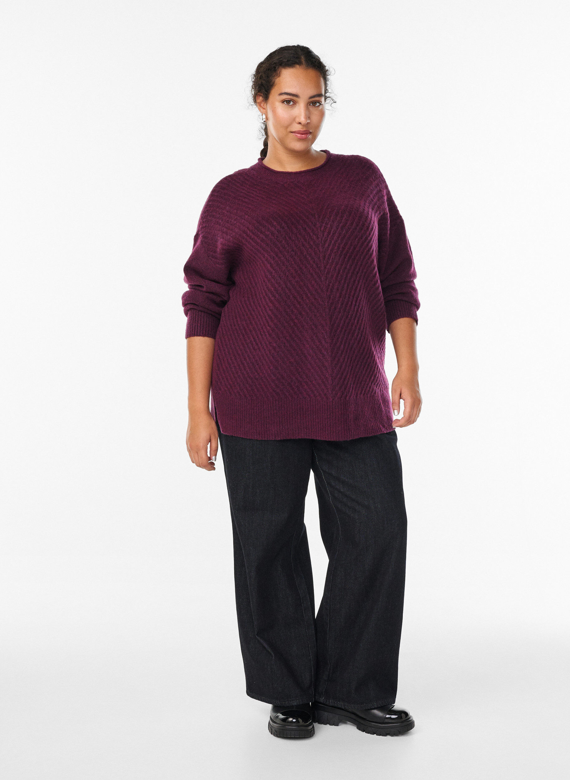 ZizziNeulepusero, jossa V-muotoinen ribikuvio ja halkiot, Violetti, Model image number 1