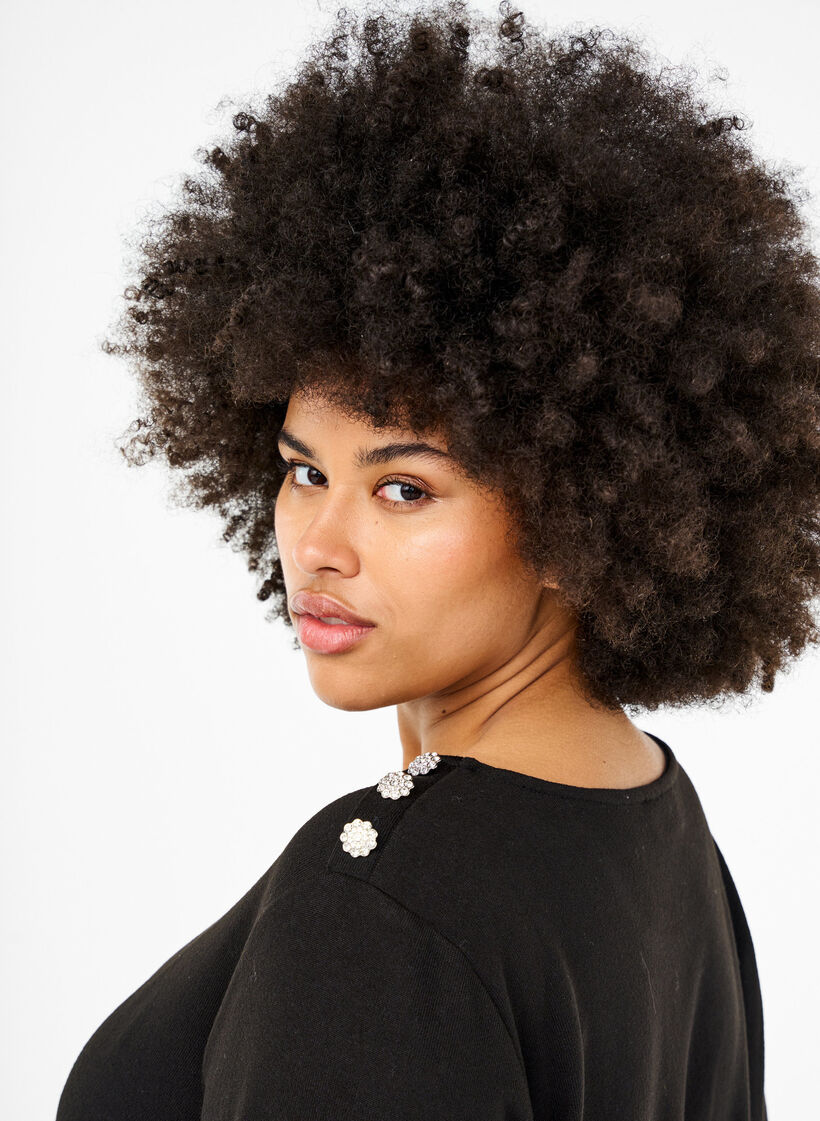 Paljettipusero koristeellisilla napeilla, Musta, Model image number 3