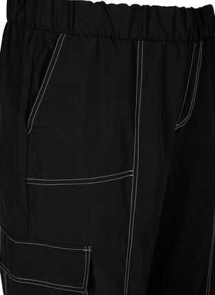 Cargo-housut, joissa on kontrastiset ompeleet, Black, Packshot image number 2