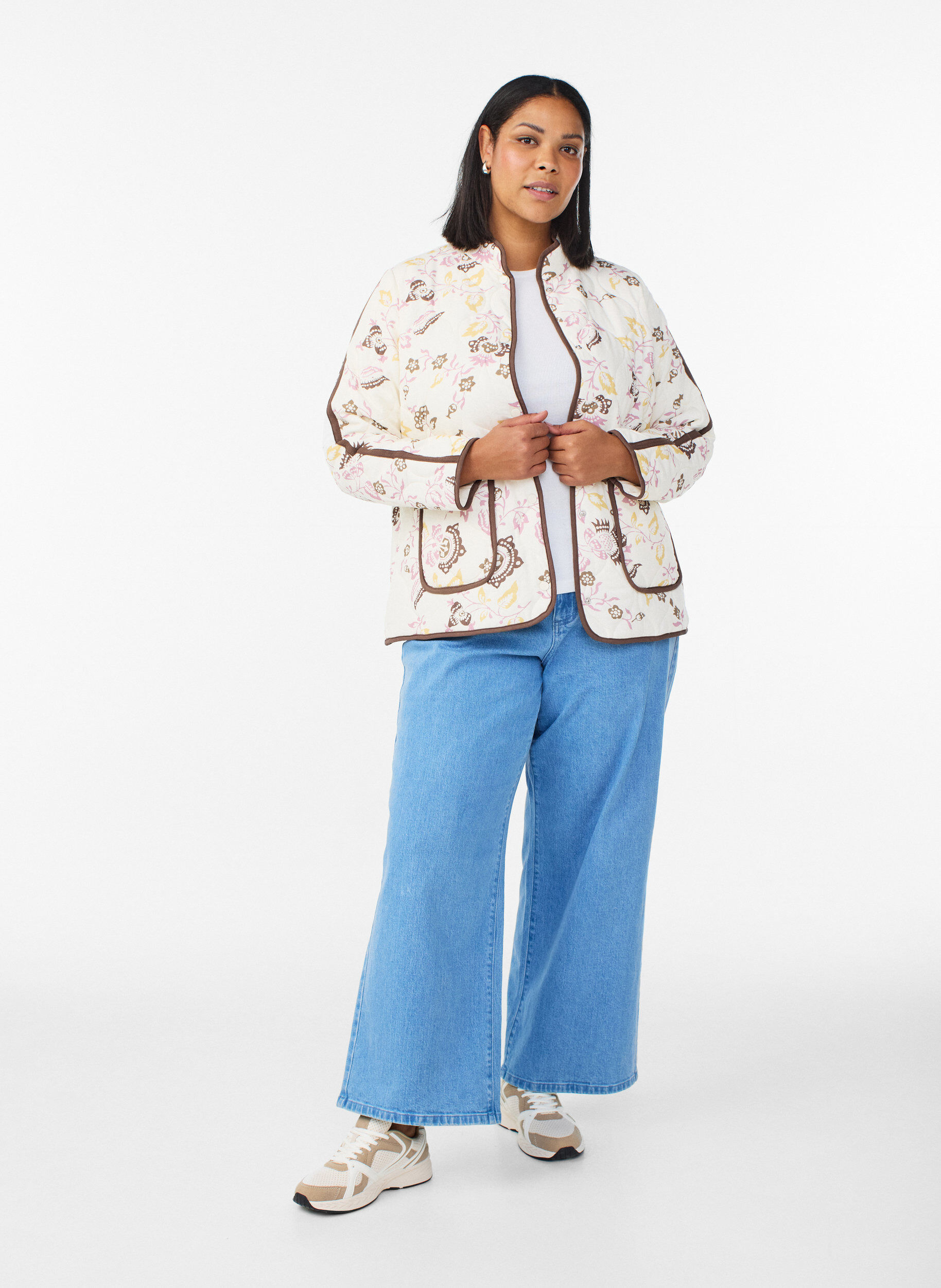 Zizzi Tikkitakki napeilla ja kukkakuosilla, Beige, Model image number 1