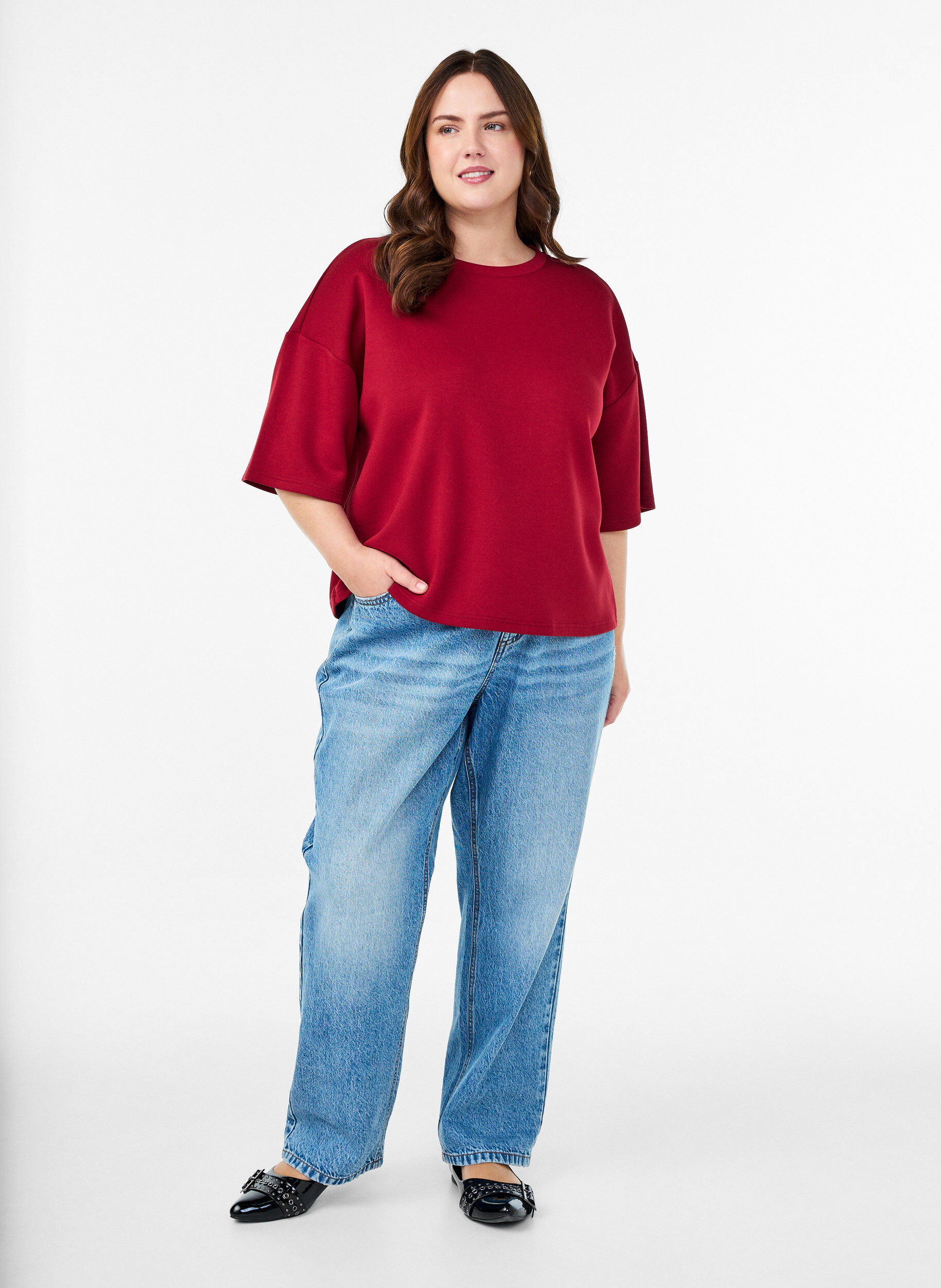 Zizzi Lyhyt loose fit t-paita modal-sekoitteesta, Punainen, Model image number 1