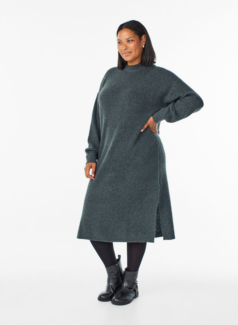 Pitkä neulemekko korkealla kauluksella, Vihreä, Model image number 0