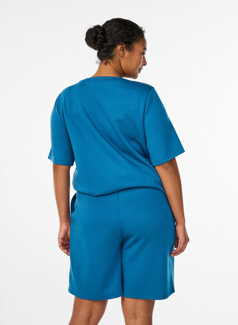 Shortsit modaalisekoitteesta taskuilla, Sininen, Model image number 2