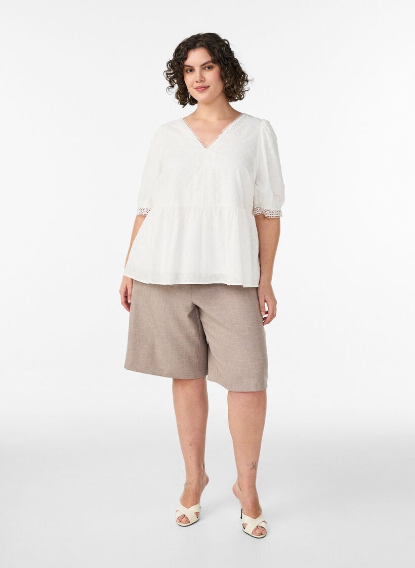 Pusero strukturoidusta puuvillasta virkkausdetaljeilla, Valkoinen, Model image number 1