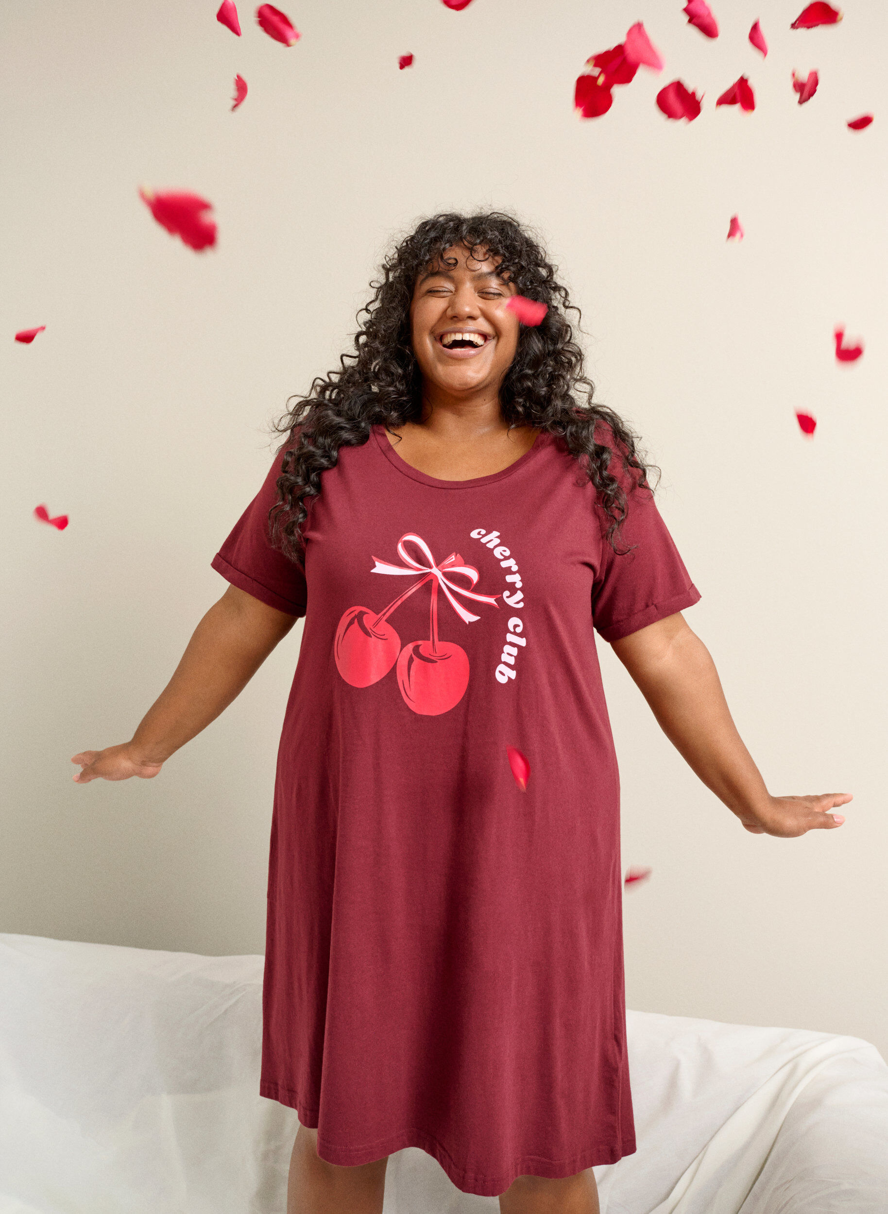 Lyhythihainen y&ouml;paita luomupuuvillaa