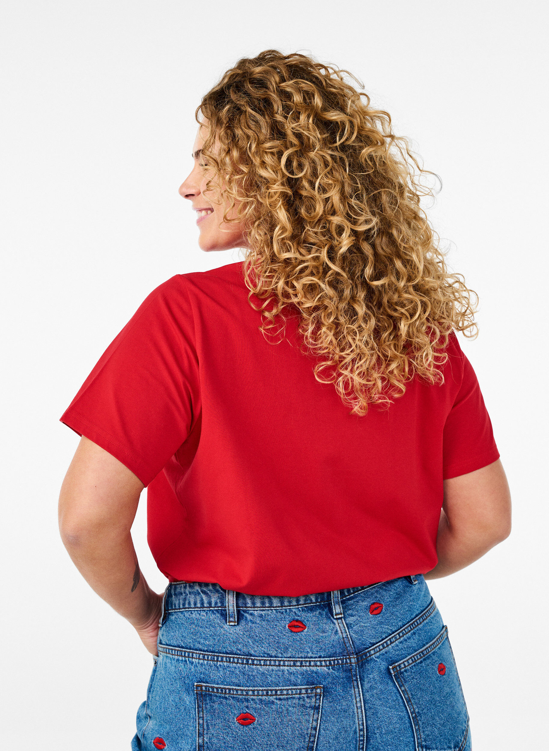 Zizzi T-paita luomupuuvillasta py&ouml;re&auml;ll&auml; kaula-aukolla, Salsa, Model image number 1