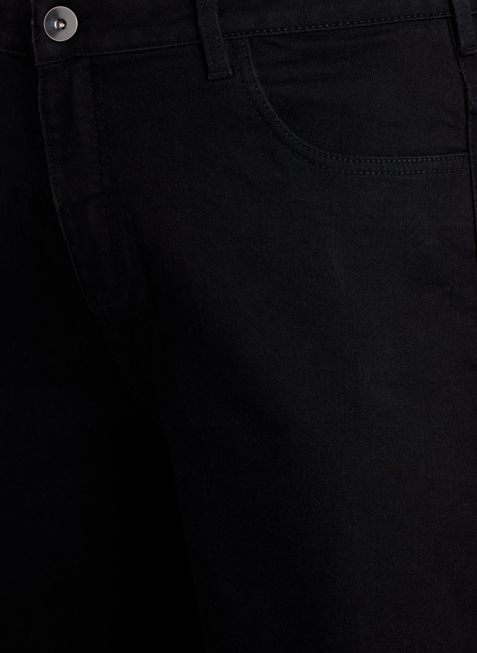 Zizzi FLASH - Rento denimshortsit korkealla vy&ouml;t&auml;r&ouml;ll&auml;, Musta, Packshot image number 2