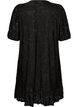 Mekko kukkatekstuurilla ja r&ouml;yhel&ouml;reunuksella, Musta, Packshot image number 1