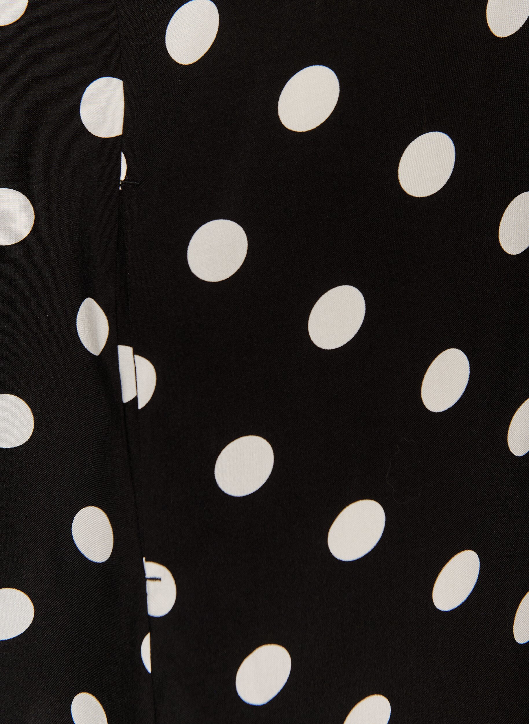 Zizzi V&auml;lj&auml; pitk&auml; paita viskoosista, Vanilja, Packshot image number 3