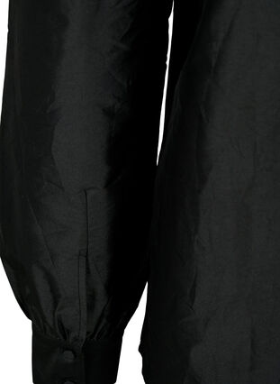 Kiiltävä paitapusero röyhelöillä, Black, Packshot image number 3