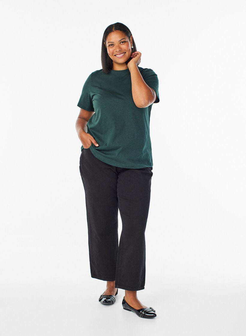 Puuvillainen perus-T-paita, jossa on pyöreä kaula-aukko, Vihreä, Model image number 1