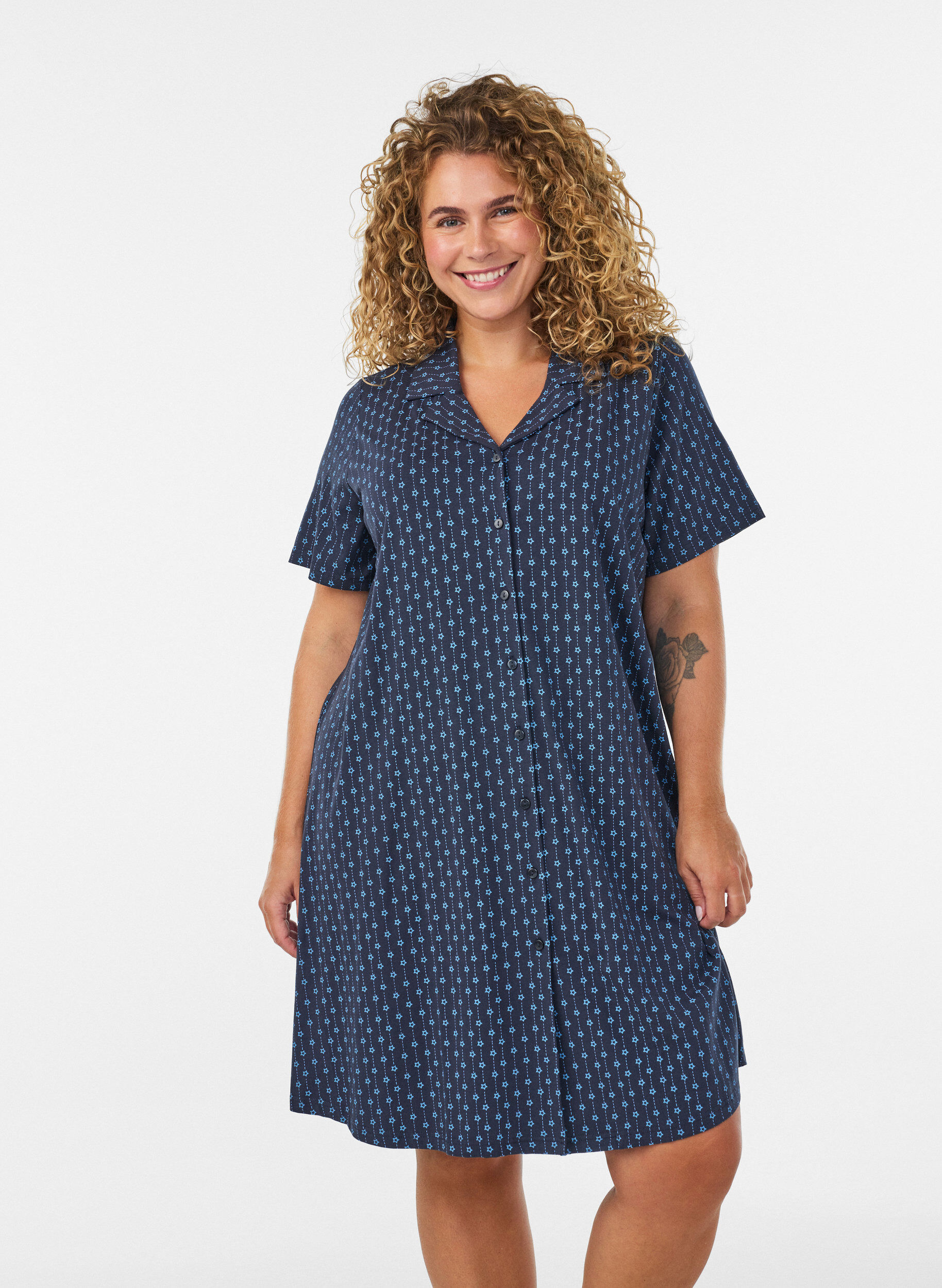 ZizziPuuvillainen y&ouml;paita nappikiinnityksell&auml;, Sininen, Model image number 0