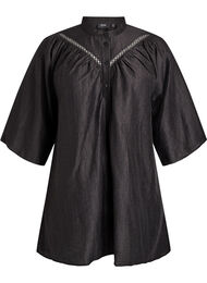 Tunika virkkausyksityiskohdilla ja raitatekstuurilla, Musta