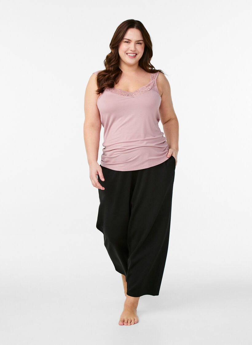 Viskoositoppi pitsisomisteilla, Vaaleanpunainen, Model image number 1