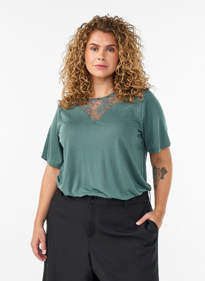 Pusero pitsiosalla ja pallohihoilla, Vihre&auml;, Model image number 0