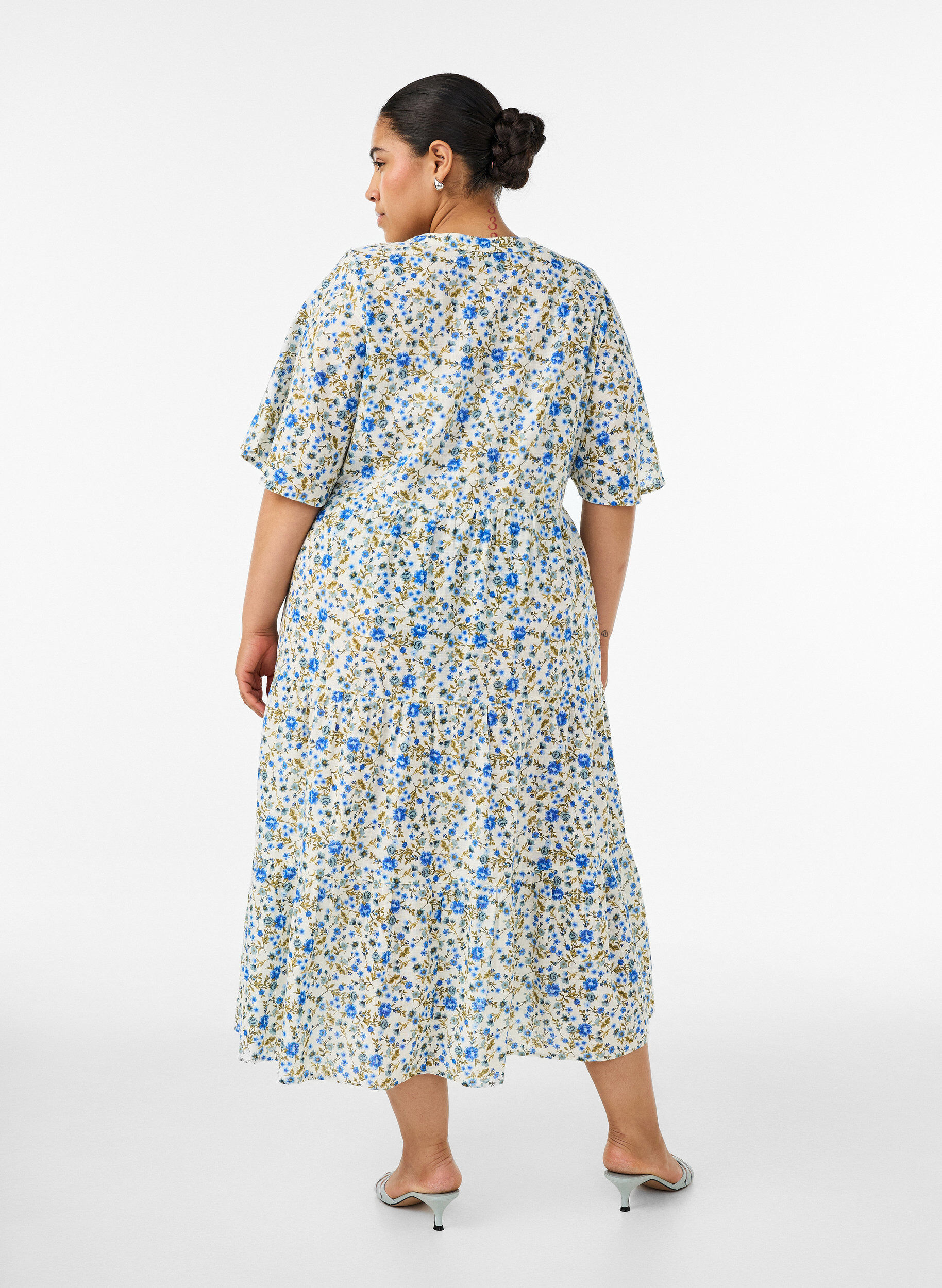 ZizziPuuvillainen midimekko kukkakuosilla, Sininen, Model image number 1