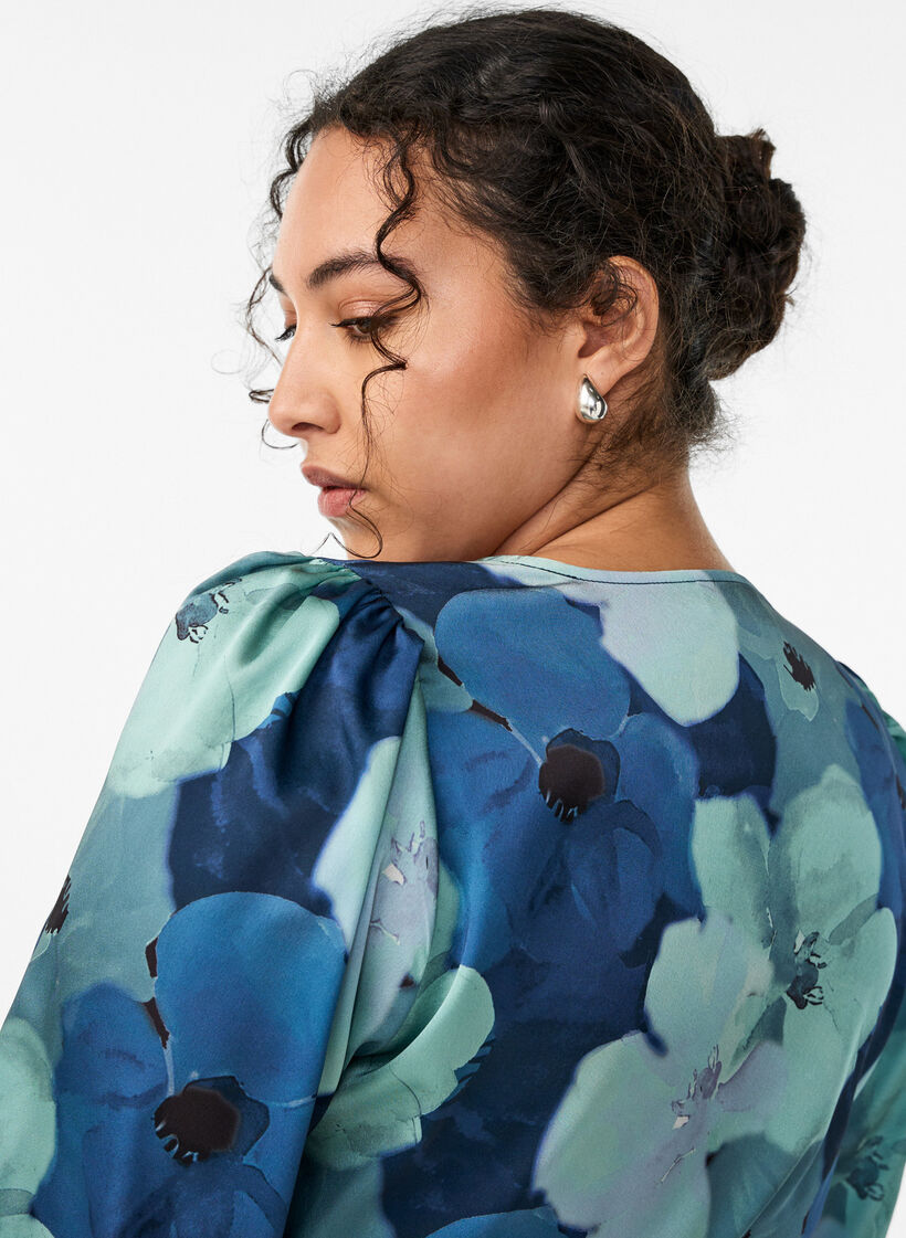 Kukkakuvioinen kietaisumekko 3/4-hihoilla, Mixed colours, Model image number 3