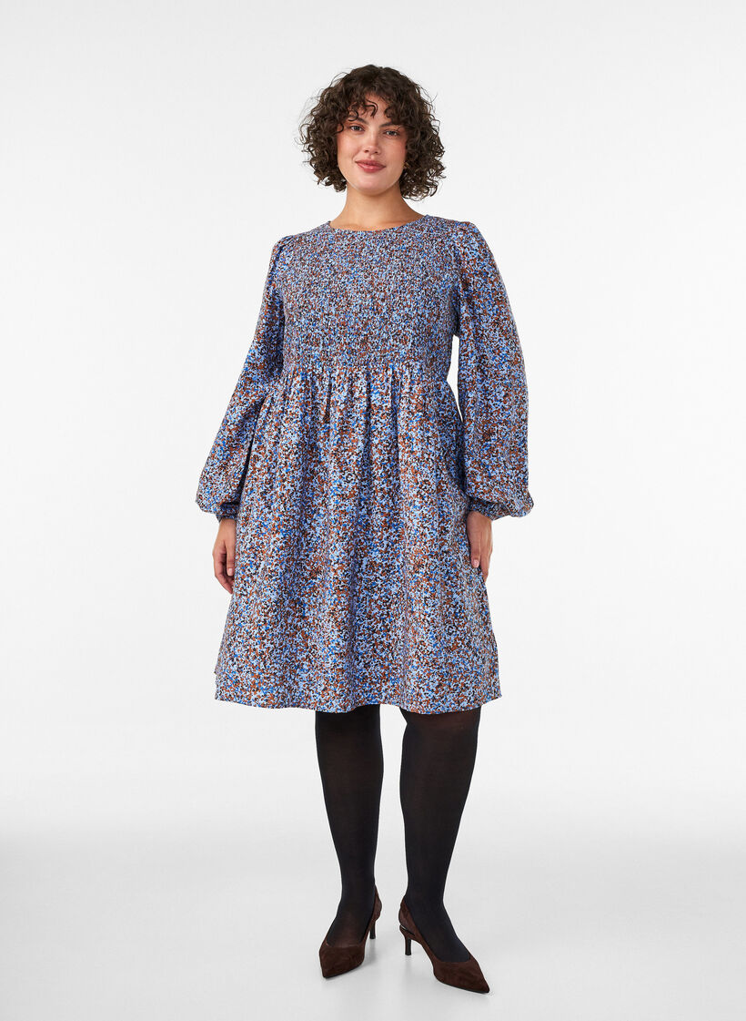 Viscose-mekko smokkirypytyksell&auml; ja kauttaaltaan kuvioitu, Sininen, Model image number 1