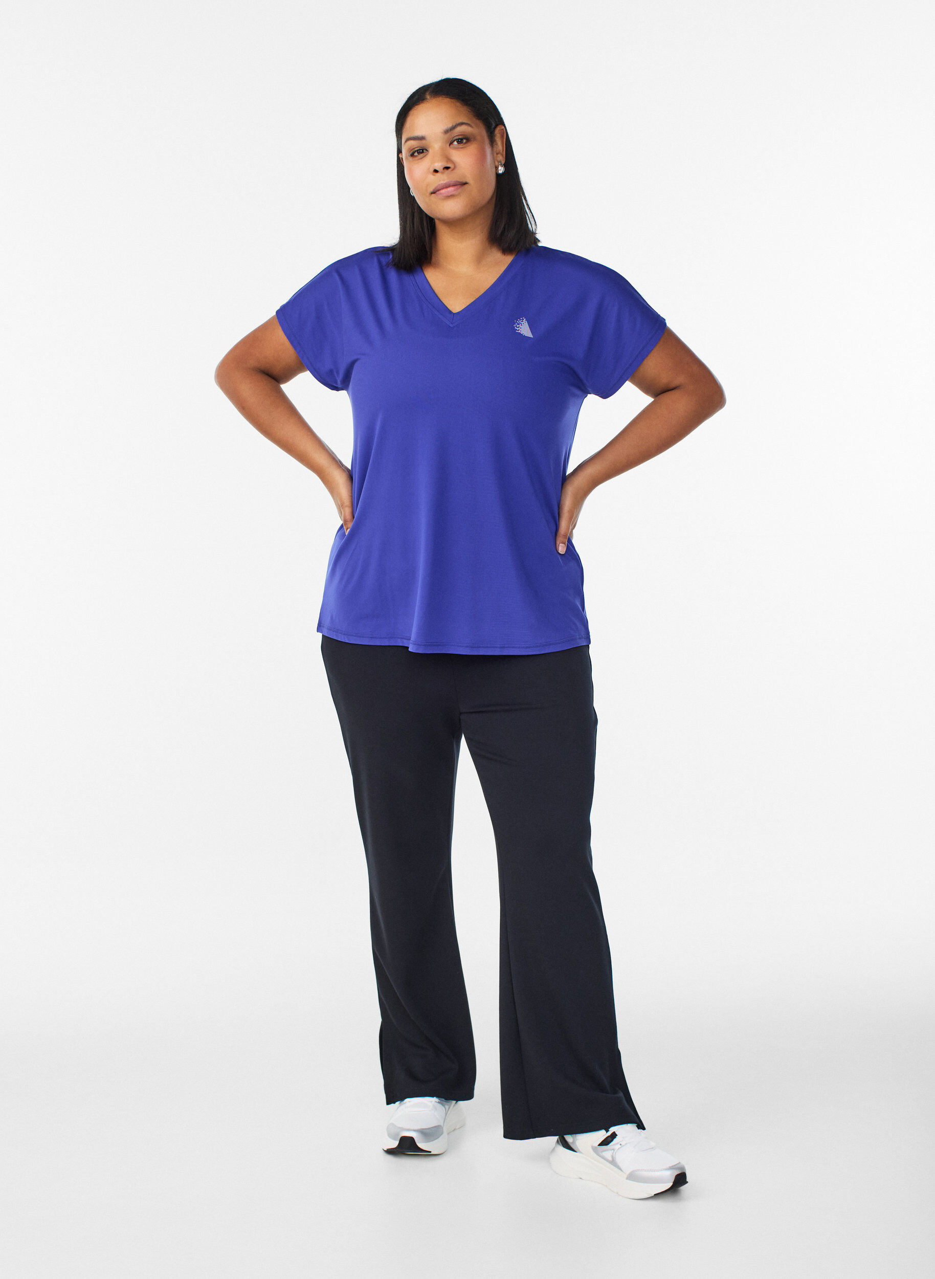 Zizzi V&auml;lj&auml; treenipaita, jossa on V-p&auml;&auml;ntie, Violetti, Model image number 1