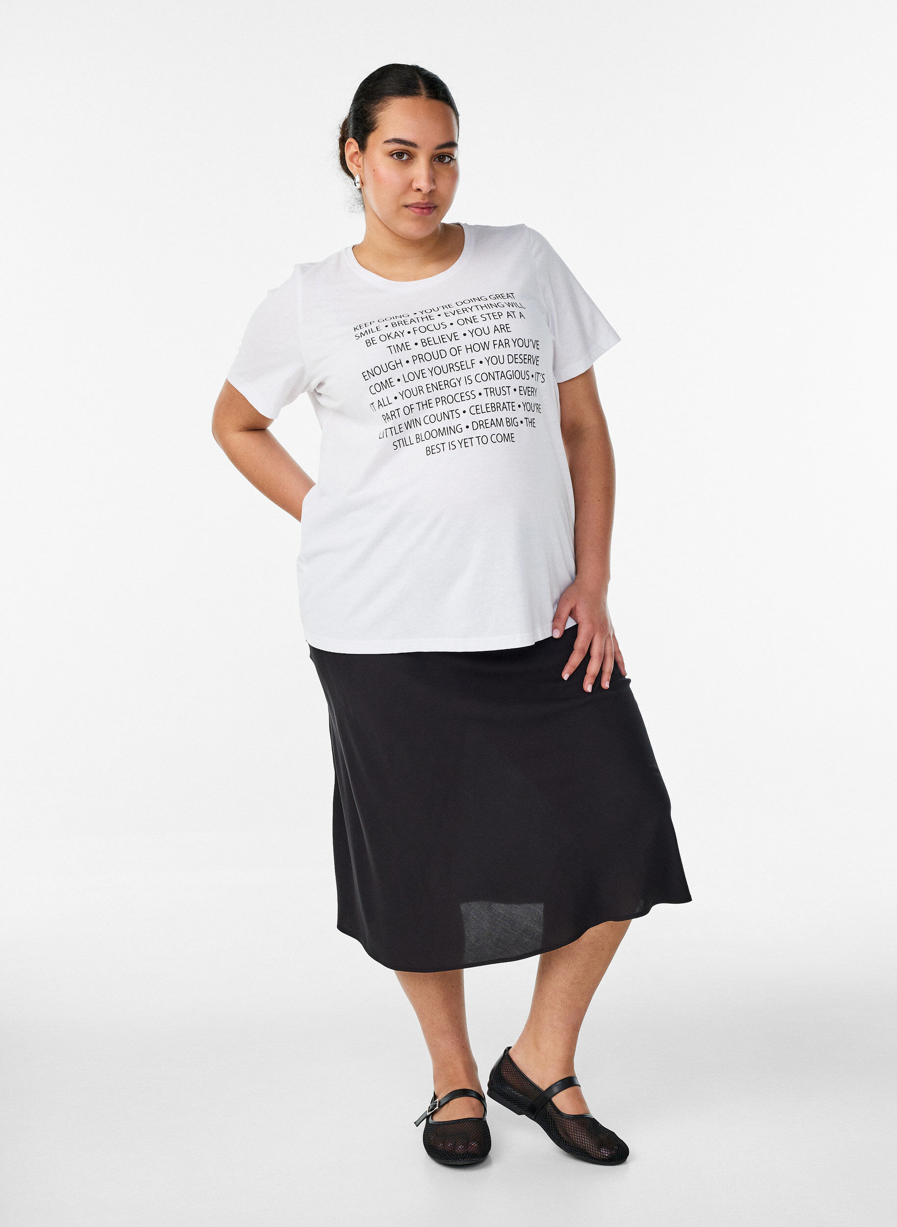 ZizziViscoosihame joustavalla vy&ouml;t&auml;r&ouml;ll&auml;, Musta, Model image number 0