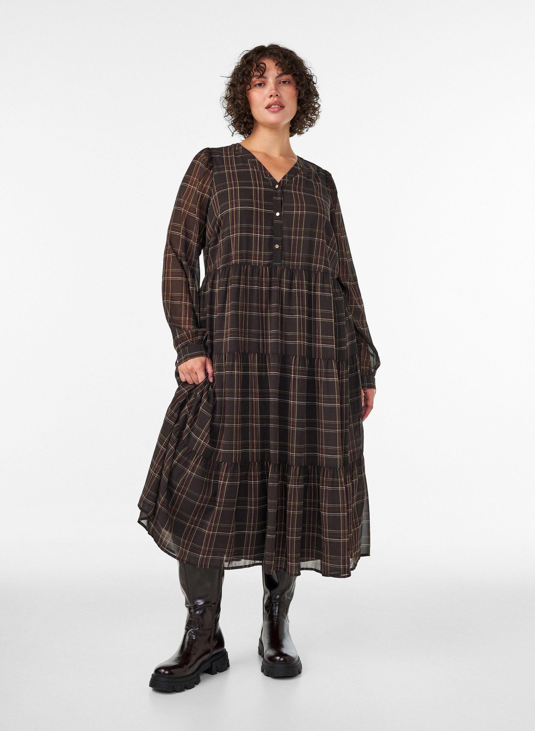 Ruudullinen midimekko kerroshelmalla, Ruskea, Model