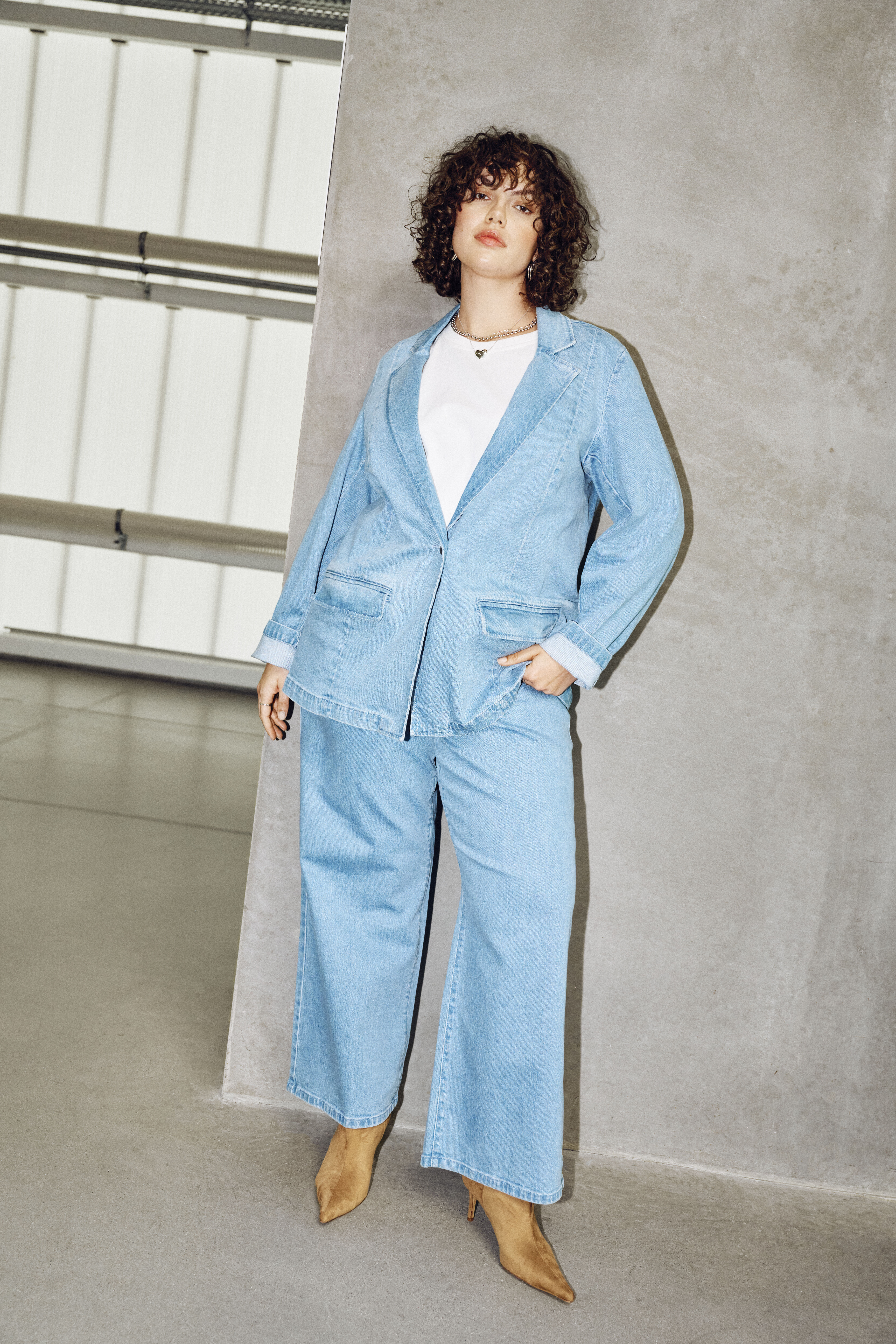 Denim-bleiser-look, , Model