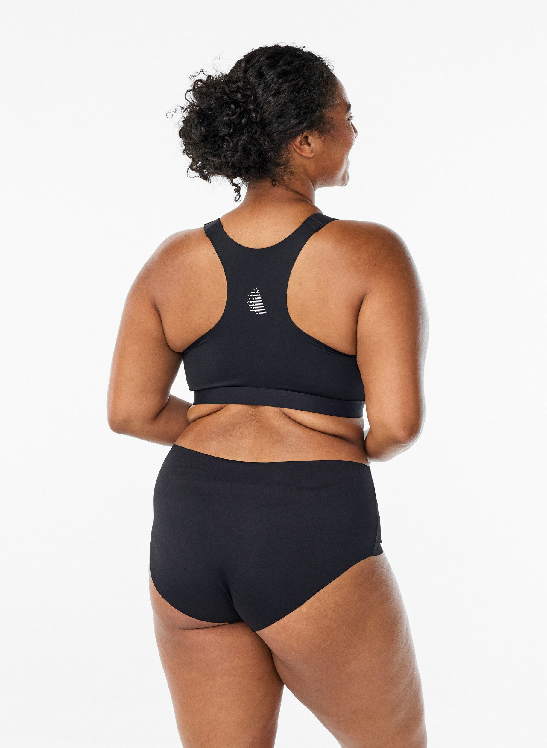 Zizzi 2-pack n&auml;kym&auml;tt&ouml;m&auml;t harjoitushipsterit, Musta, Model image number 1