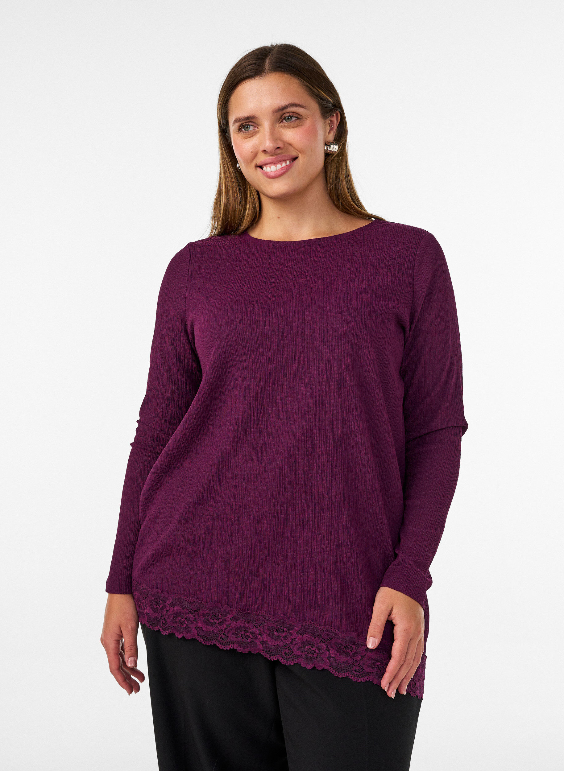 ZizziJerseypusero, jossa ep&auml;symmetrinen pitsireunus, Violetti, Model image number 0