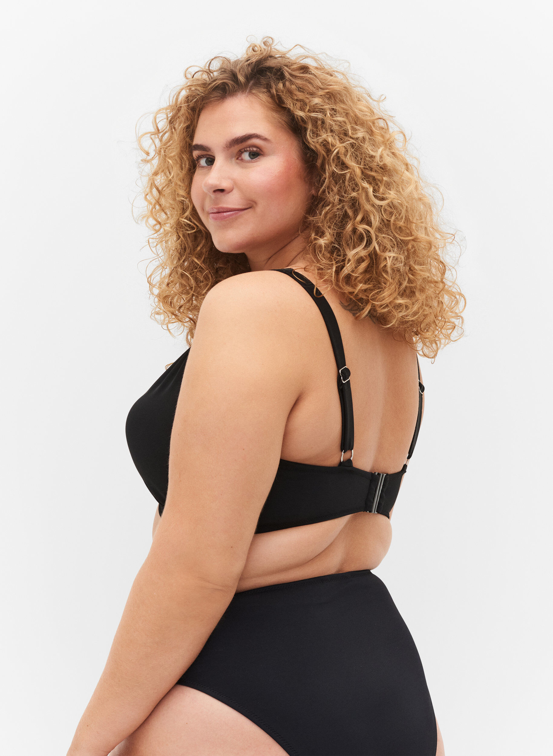 Zizzi Bikiniyl&auml;osa irroitettavalla toppauksella, Black, Model image number 1