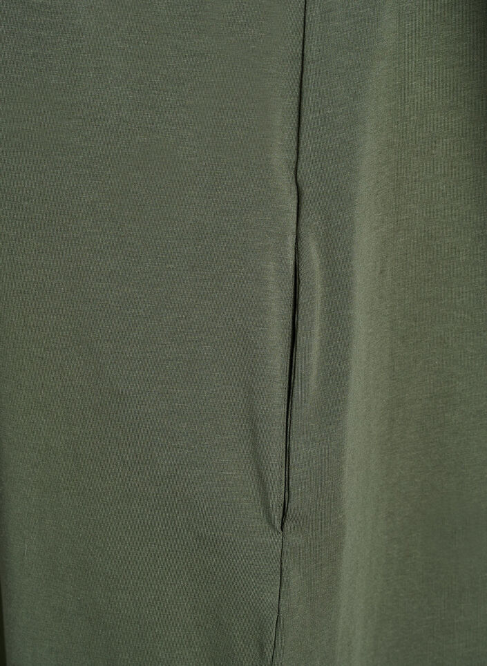 V-aukkoiset midi T-paitamekot, Vihre&auml;, Packshot image number 4