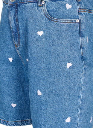 Korkeavyötäröiset farkkushortsit, joissa on kirjailtuja sydämiä, Light Blue Heart, Packshot image number 2