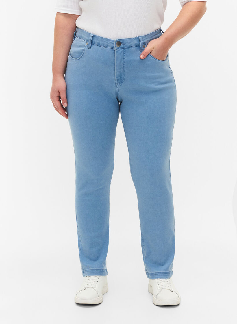 Slim fit Emily-farkut normaalilla vy&ouml;t&auml;r&ouml;ll&auml;, Sininen, Model image number 2