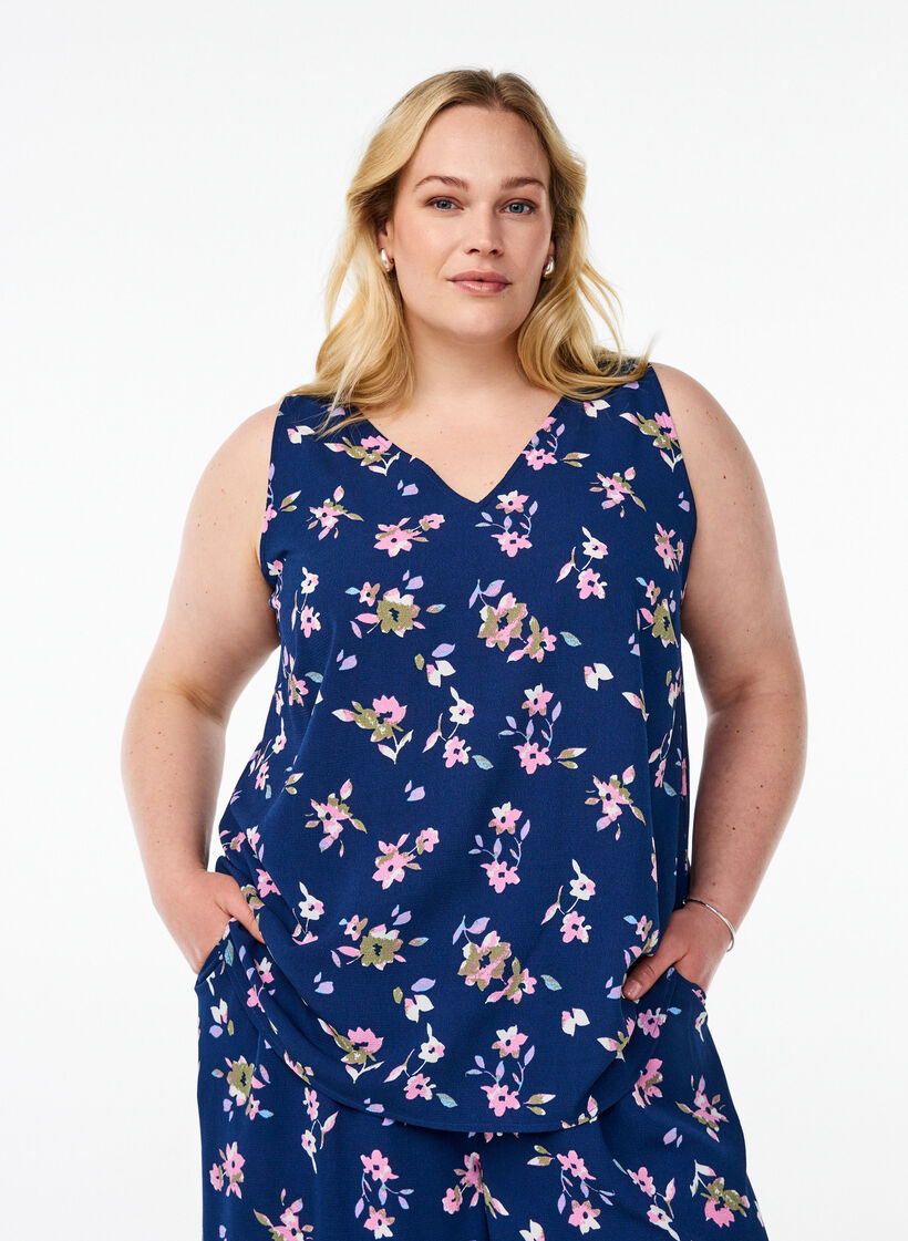 Printtitoppi v-p&auml;&auml;ntiell&auml;, Sininen, Model image number 0