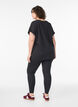 Lyhytlahkeiset perus treenileggingsit, Musta, Model image number 2
