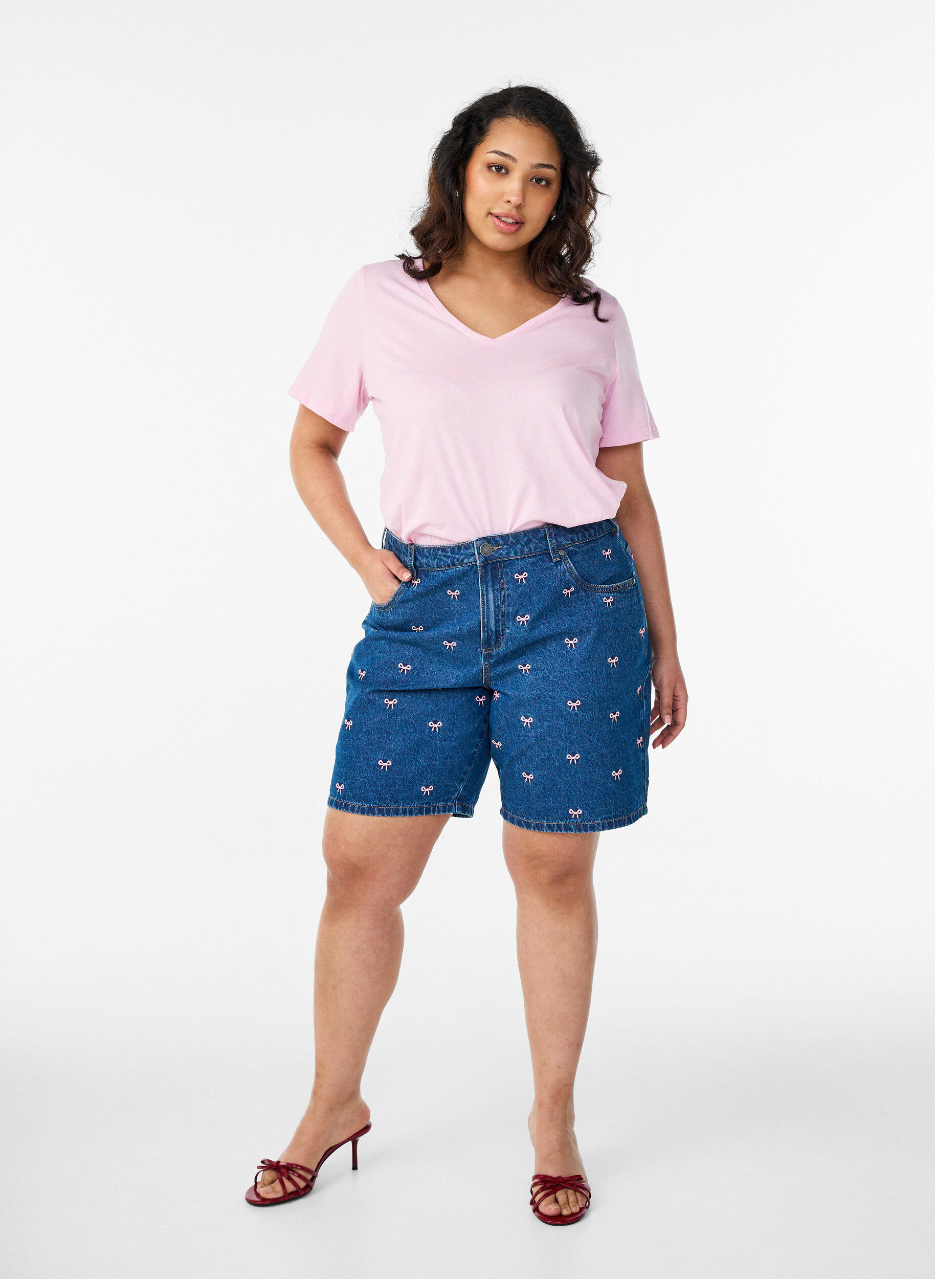 ZizziLyhythihainen T-paita V-p&auml;&auml;ntiell&auml;, Vaaleanpunainen, Model image number 1