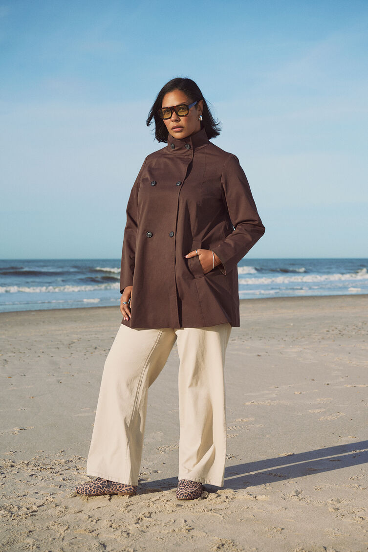 Vett&auml; hylkiv&auml; kev&auml;t takki ruskea, , Model